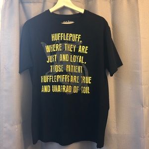 Harry Potter Hufflepuff shirt L